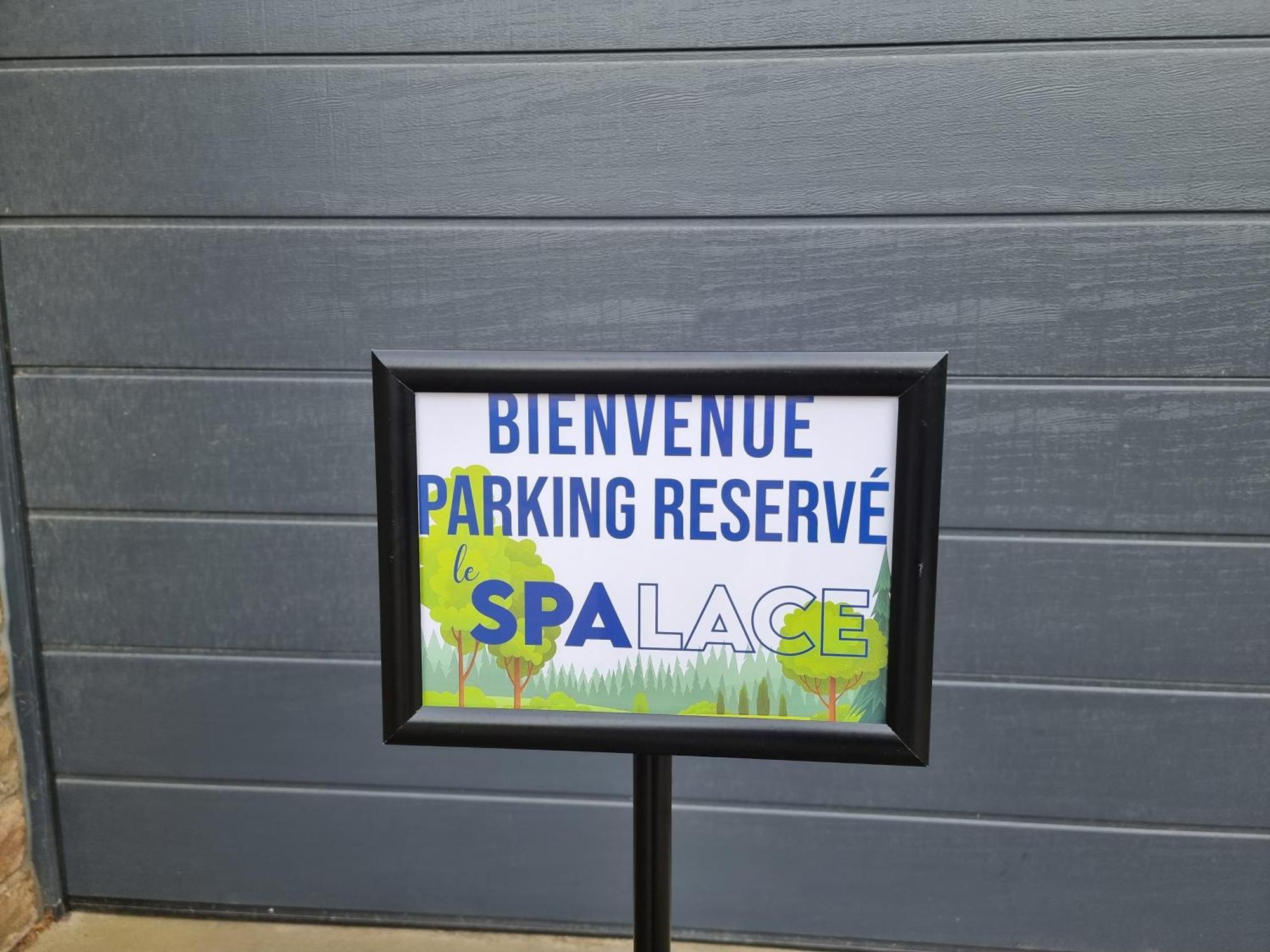 Le Spalace Bagian luar foto